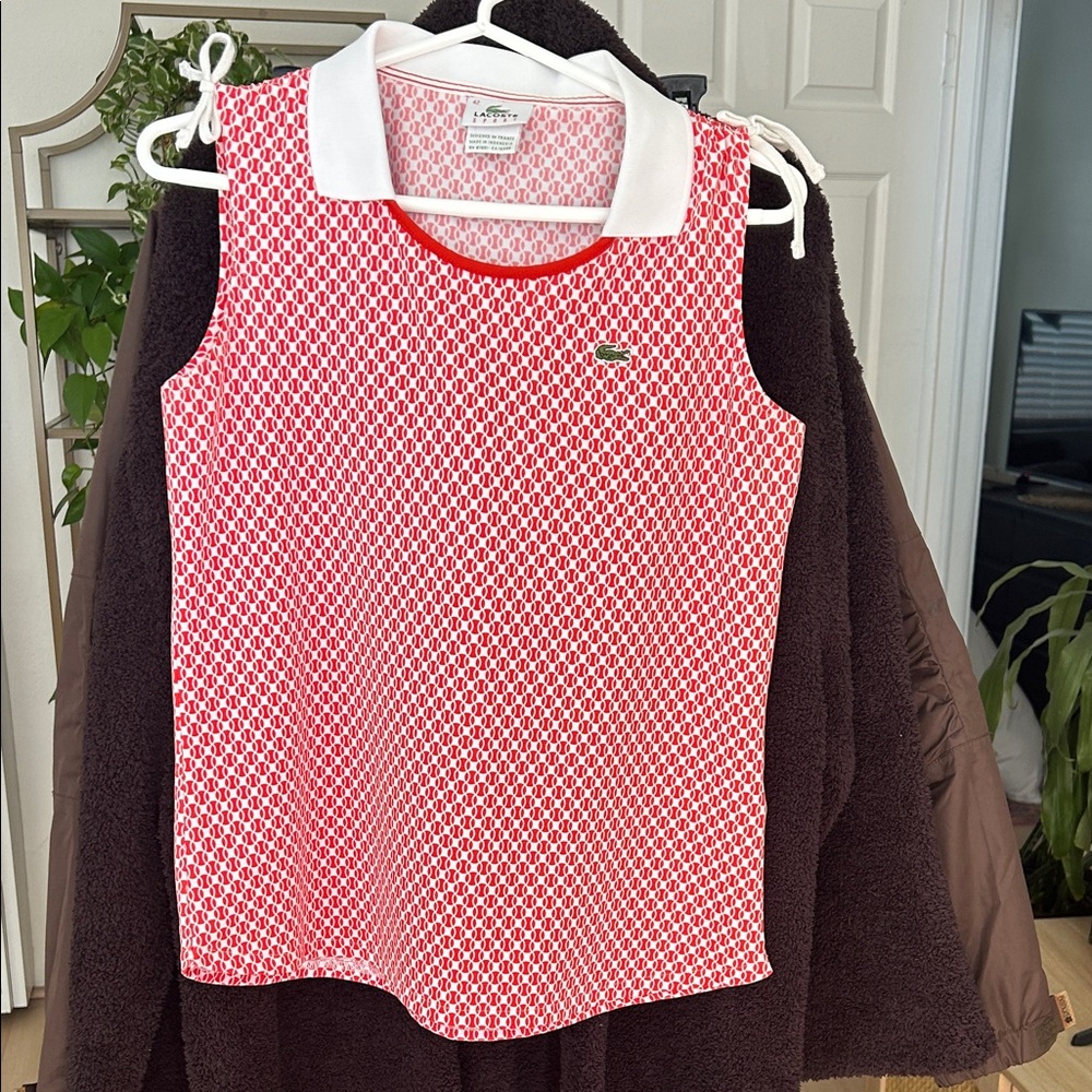 LACOSTE Sport Women’s Tank. PTP: 19”. Excellent Condition.